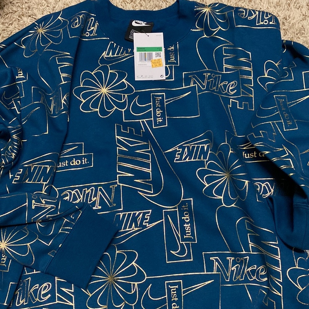 Nike crewneck